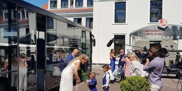 Partybus huren voor bruiloft Leiden